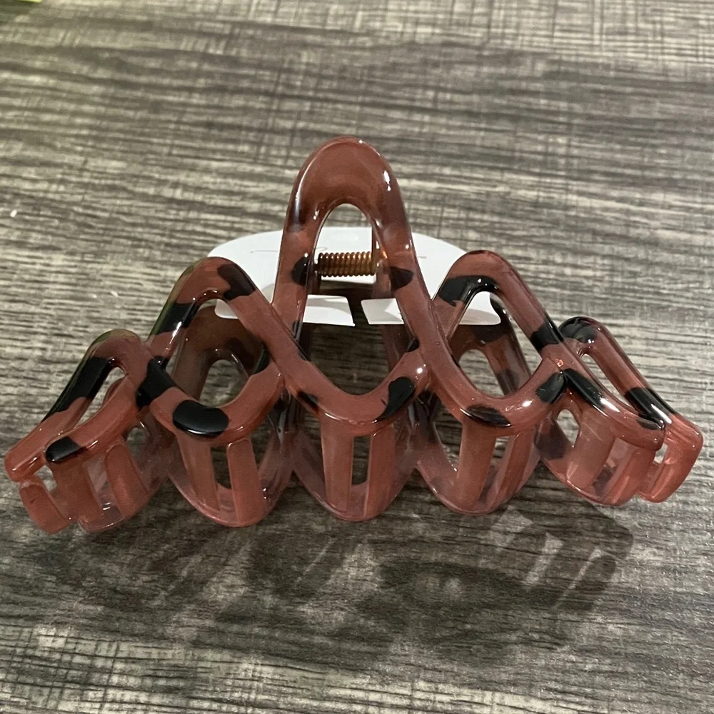 Stylish Black and Mauve Hair Claw Clip